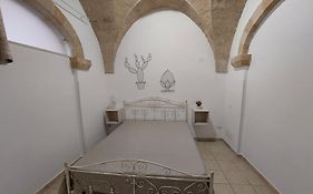 La Casa sulla Via - appartamento al piano terra